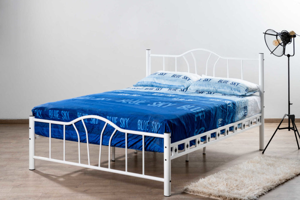 מיטת מתכת זוגית מבית Twins Design דגם בלה לבן 180/200